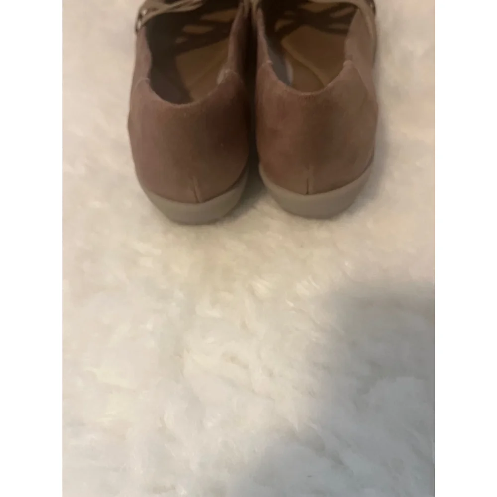 Easy Spirit Women’s Aubree strappy Round Toed Slip on shoes size 7M